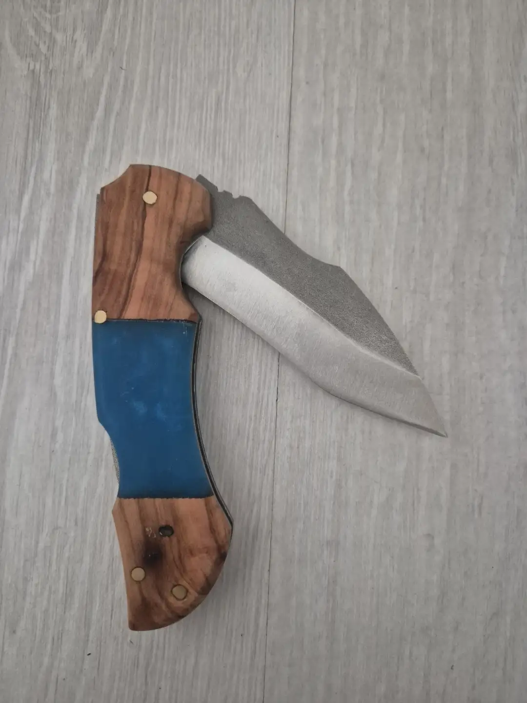 Altay Edge – Dağların Keskinliği