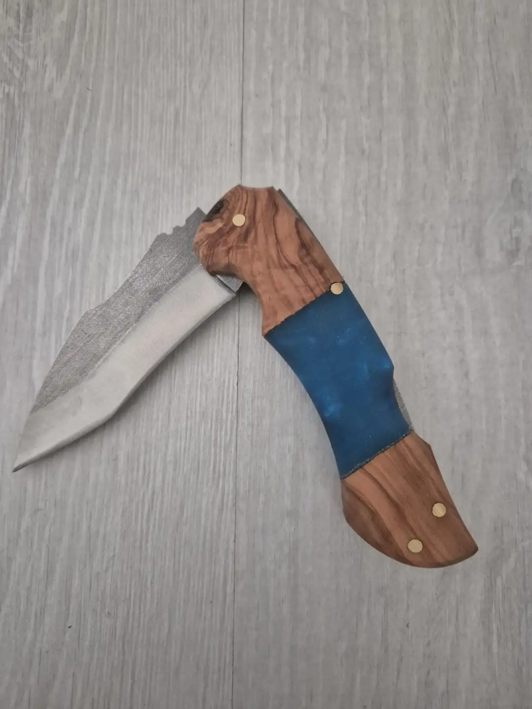 Altay Edge – Dağların Keskinliği