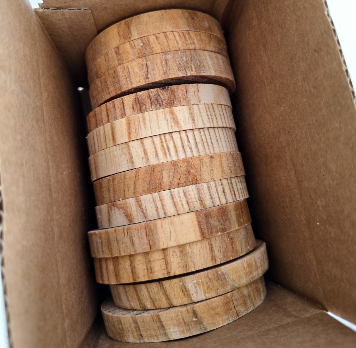 Çıra Kokulu Ahşap Oyun Diski & Kare Blok Seti – Kıymıksız – Ekolojik – 12’li